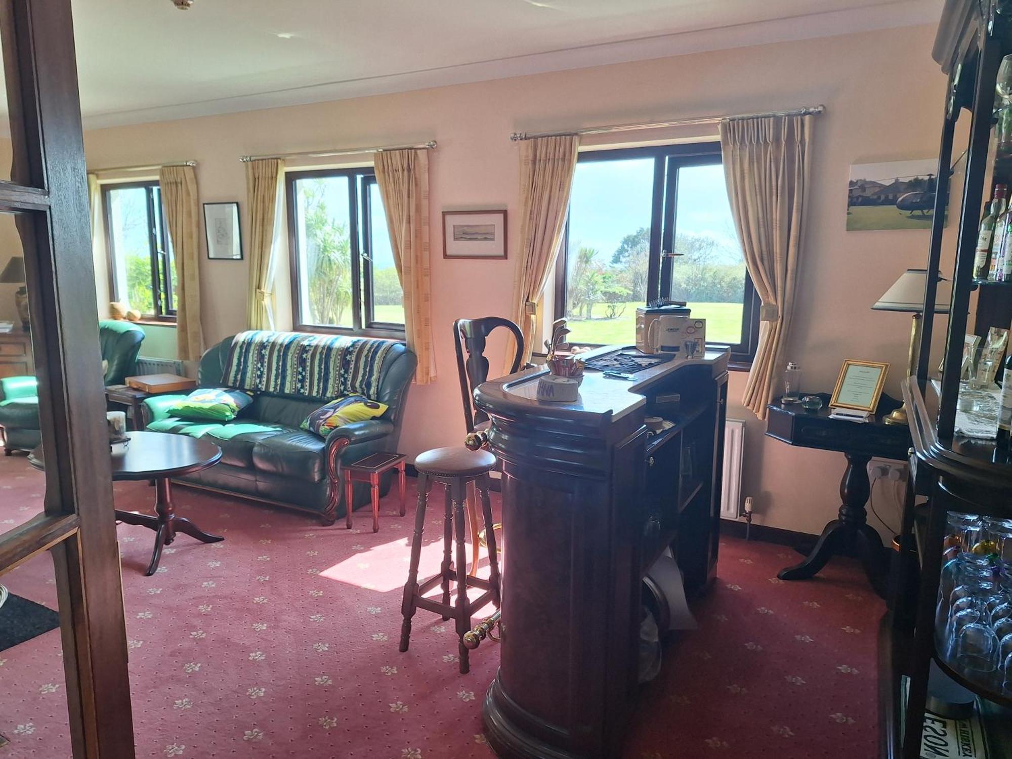 Corthna Lodge Schull Exteriér fotografie