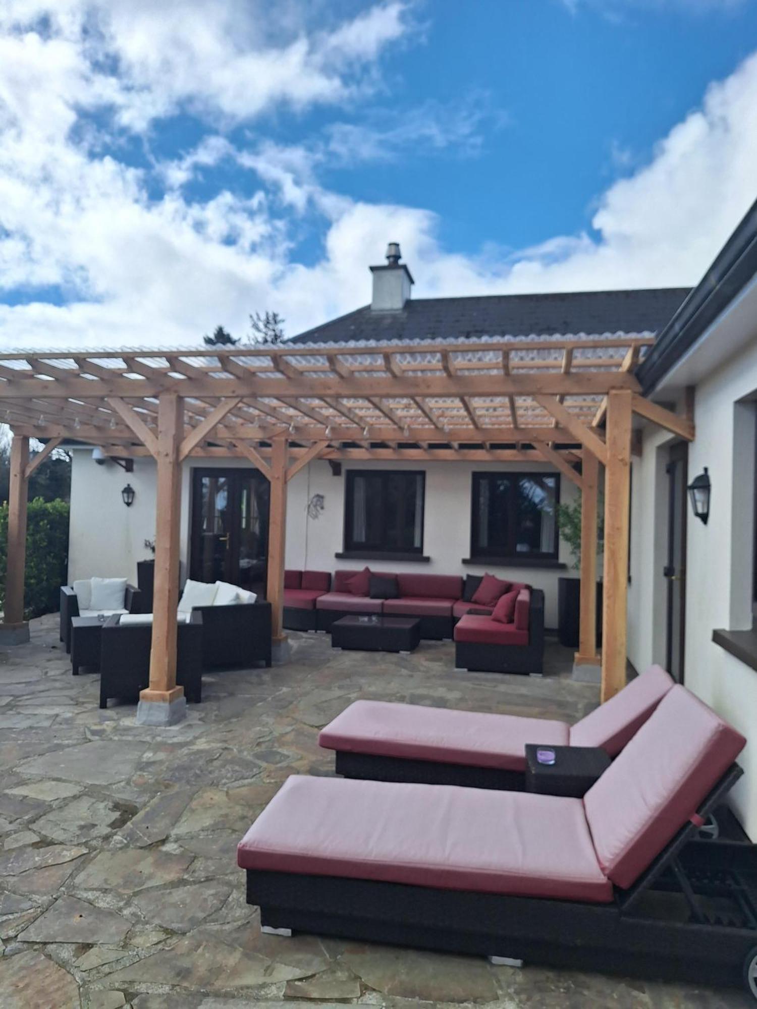 Corthna Lodge Schull Exteriér fotografie